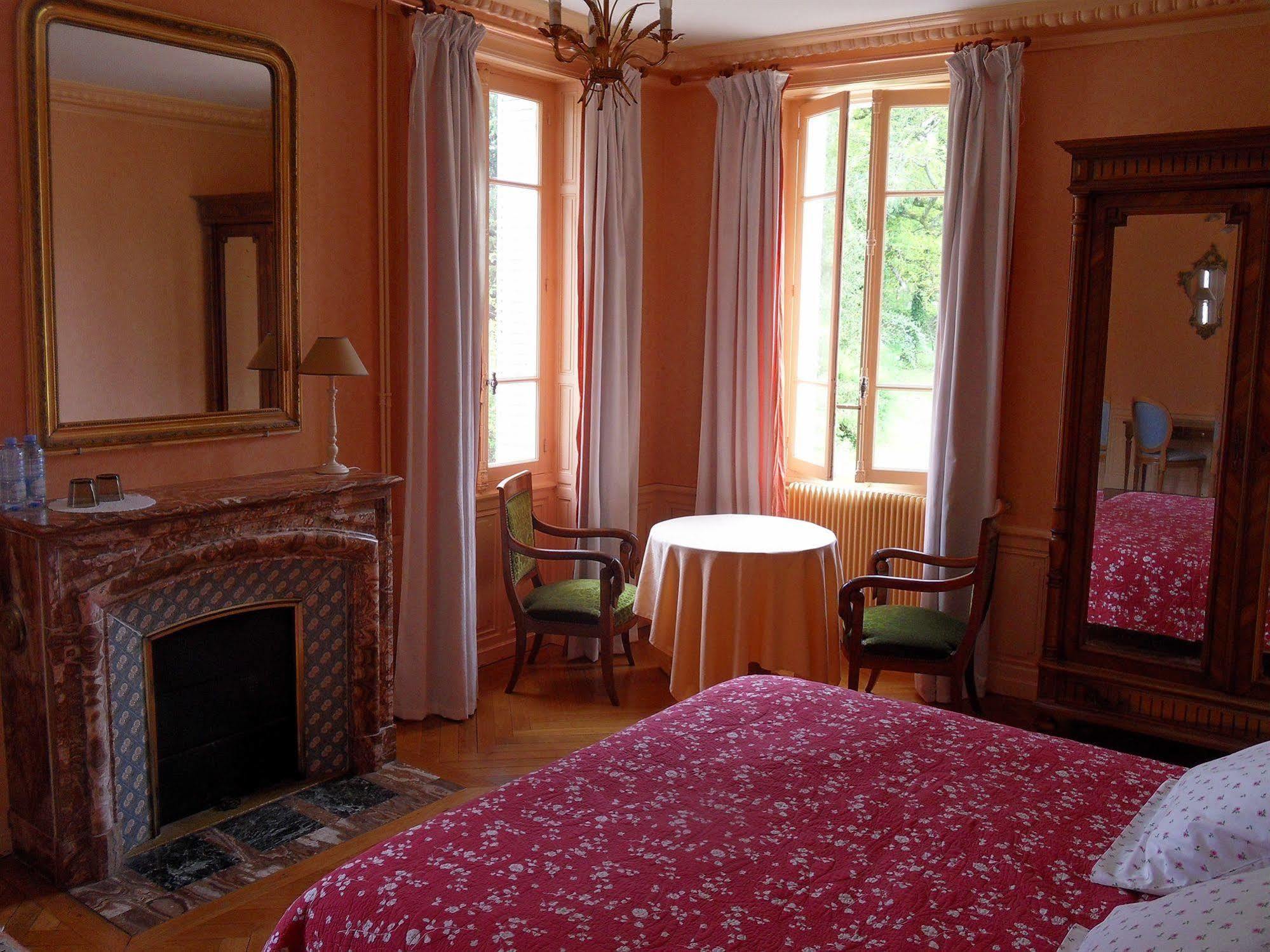 Chateau De La Motte Noailly エクステリア 写真